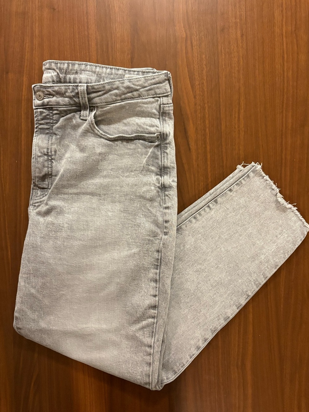 Old Navy OG Straight Jeans – Light GreyWash – Size 12 Regular